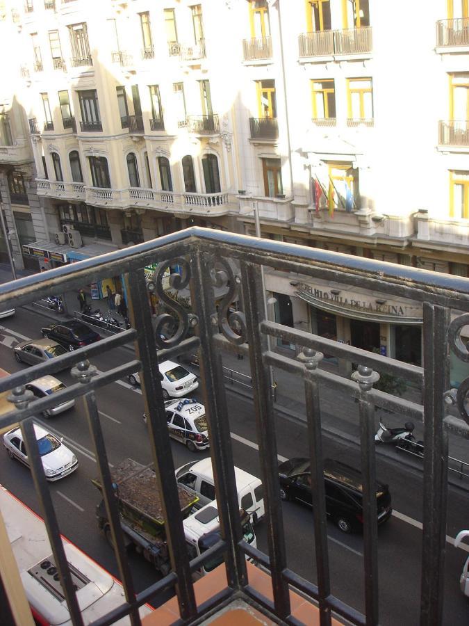 Hostal Avenida Мадрид Экстерьер фото