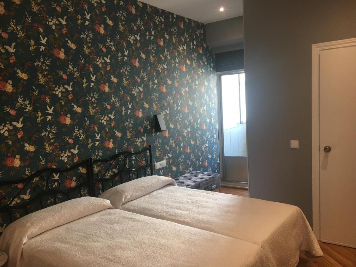 Hostal Avenida Мадрид Экстерьер фото