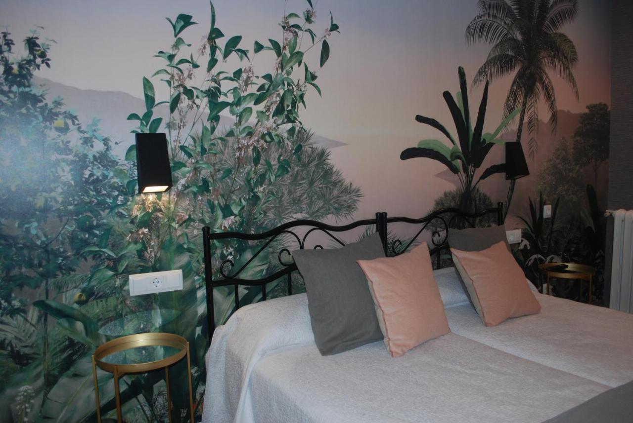Hostal Avenida Мадрид Экстерьер фото