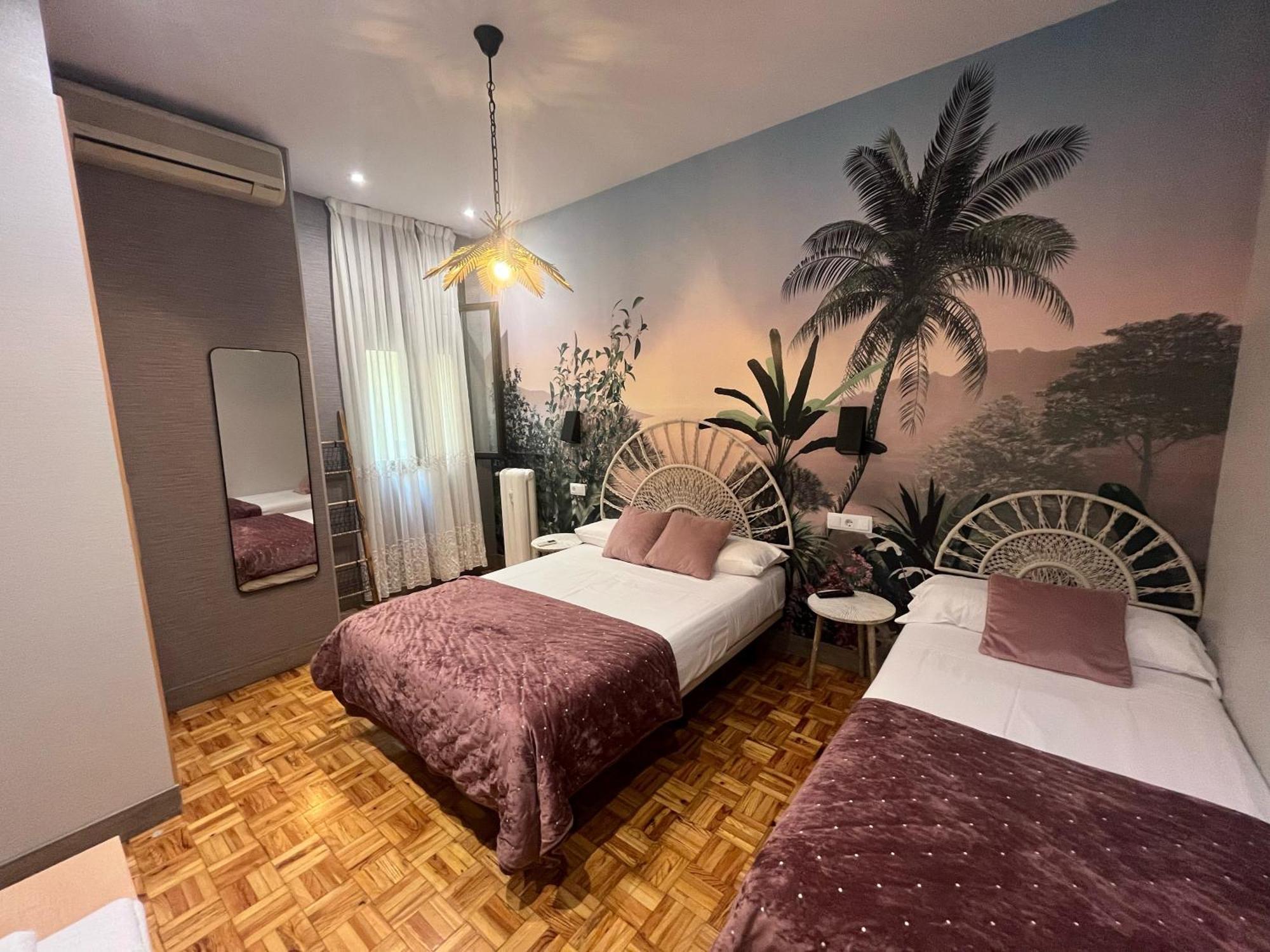 Hostal Avenida Мадрид Экстерьер фото