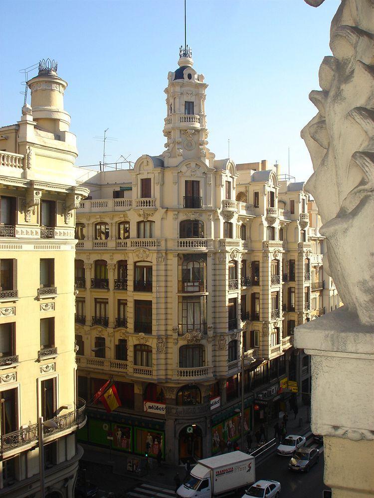 Hostal Avenida Мадрид Экстерьер фото